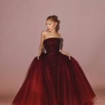 Ariana Grande looking incredible at the Oscars
